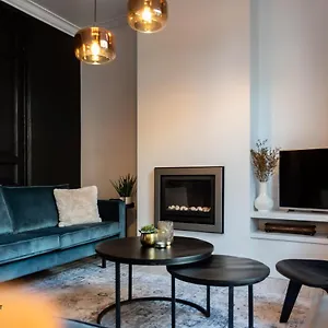 Beautiful Spacious In A Newly Renovated Old Townhouse Oostende